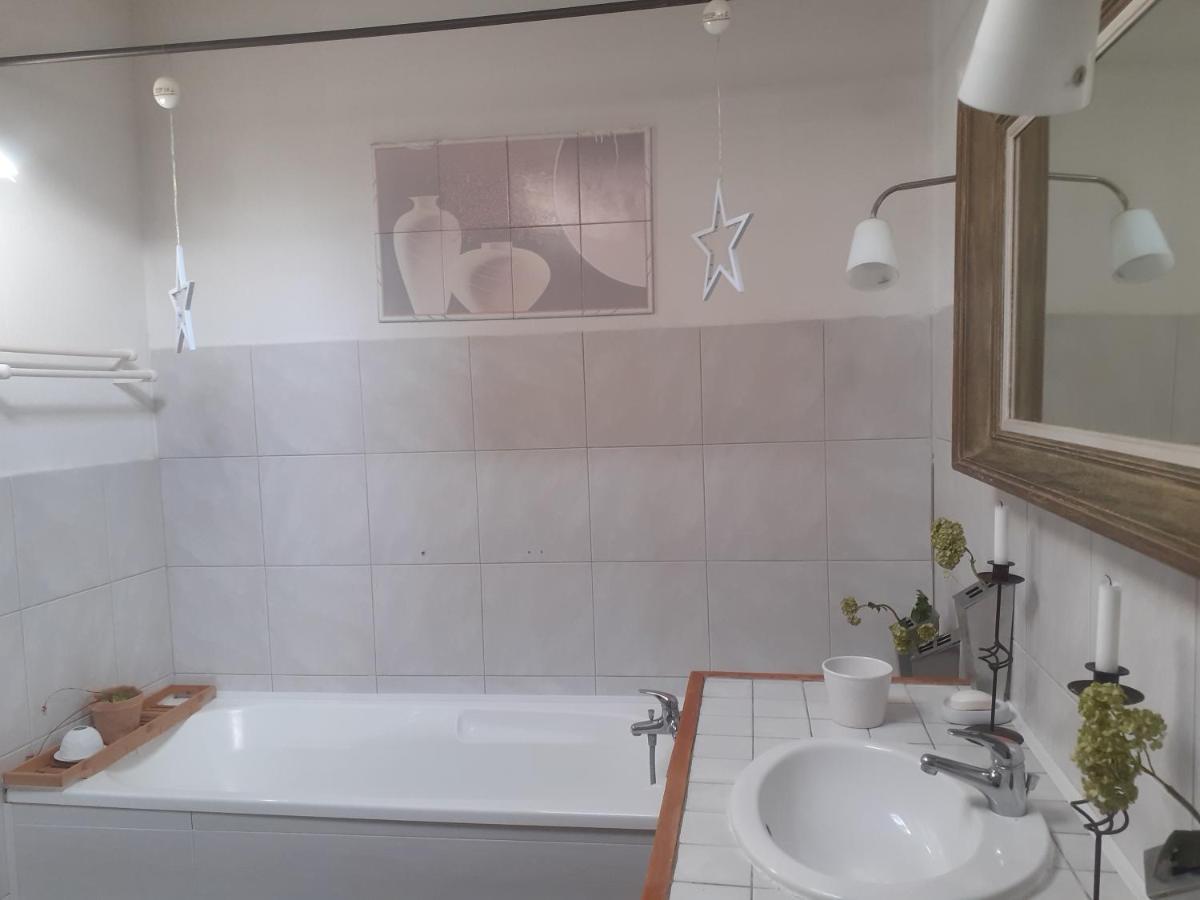 Chambre Dans Une Grande Maison Entre Canal Du Midi Et Centre Ville Безье Экстерьер фото